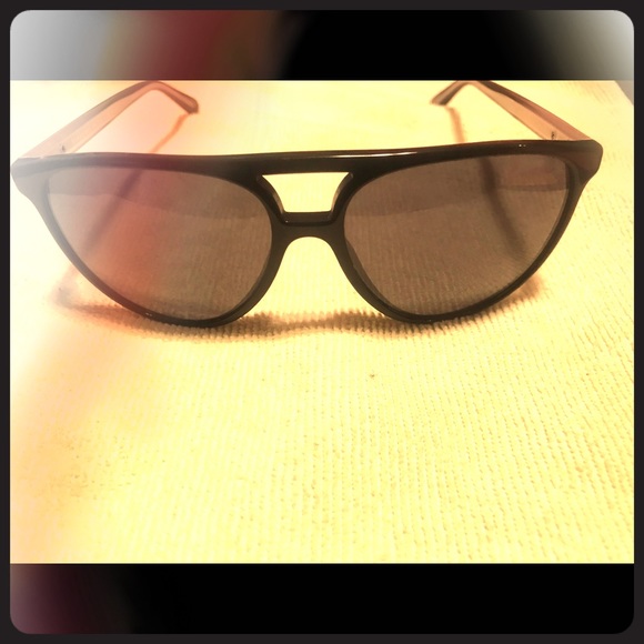 Burberry Sunglasses - Picture 1 of 3